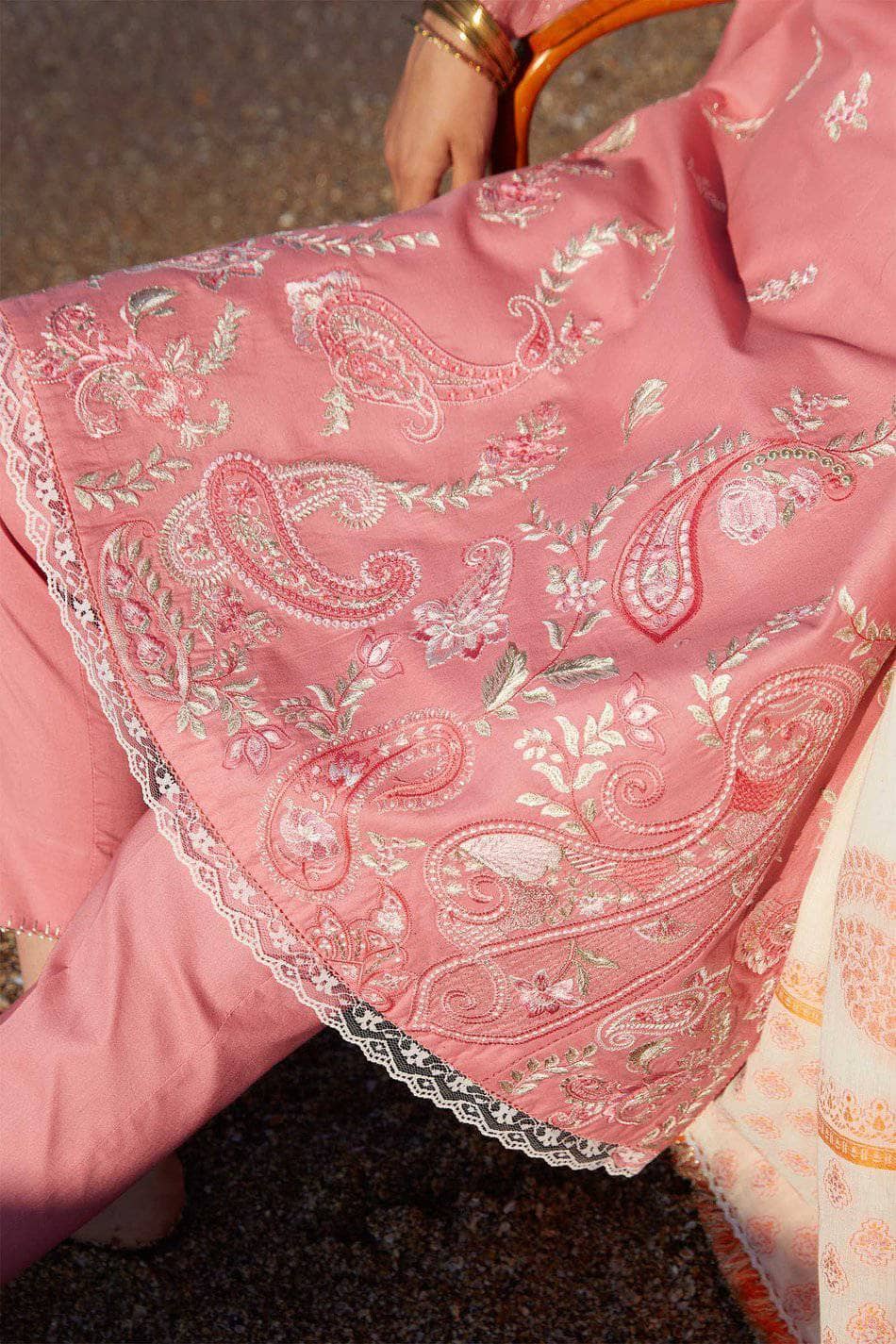 img_coco_lawn_by_zara_shahjahan_2021_awwal_boutique_10B