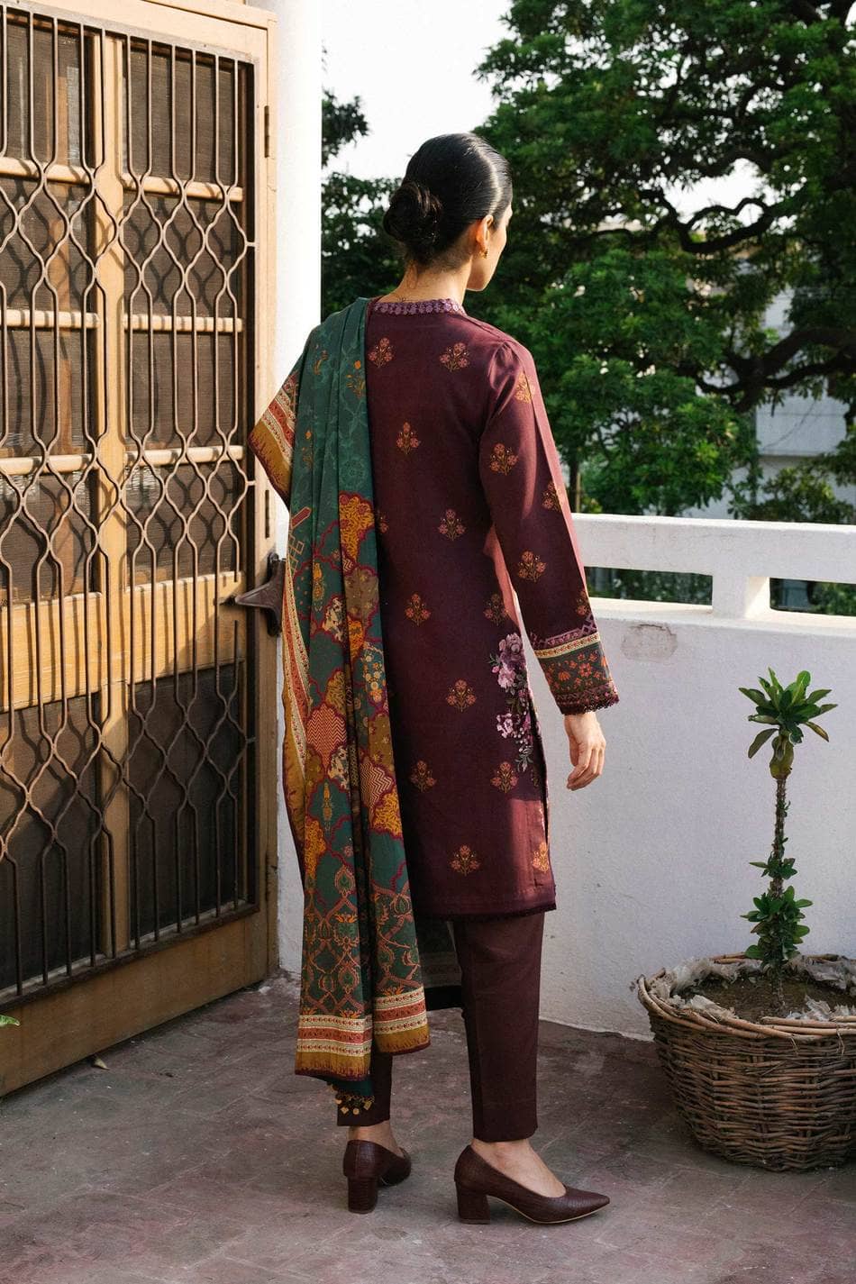 img_zara_shahjahan_coco_winter_21_awwal_boutique