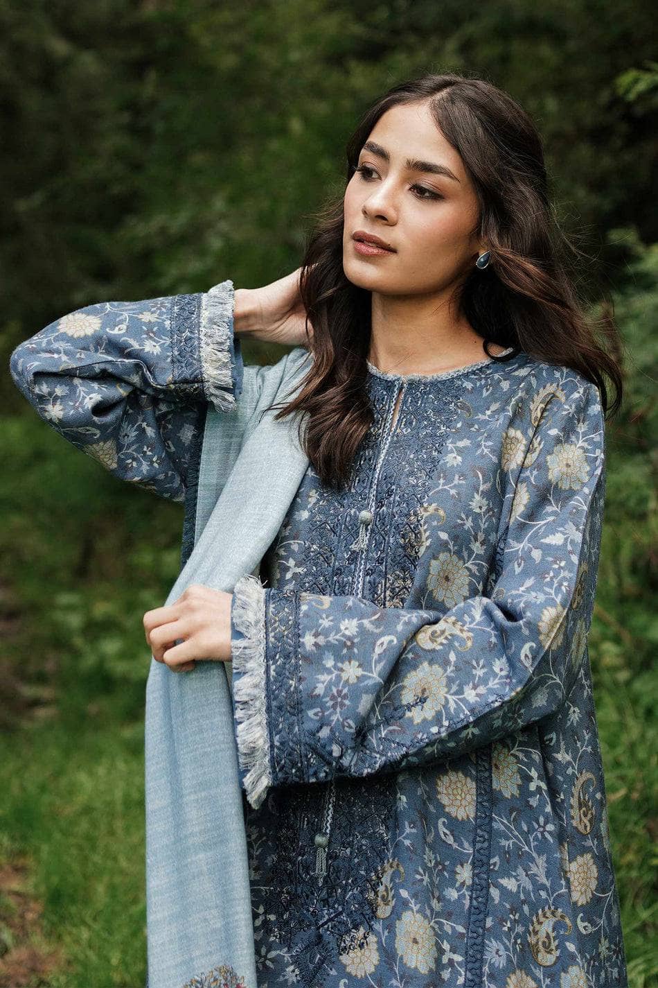 Img_coco_by_zara_shahjahan_winter_22_awwal_boutique