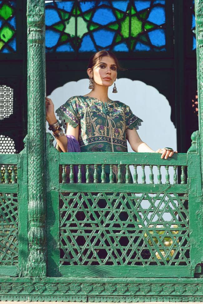 img_kinaar_lawn_by_shiza_hassan_2021_awwal_boutique