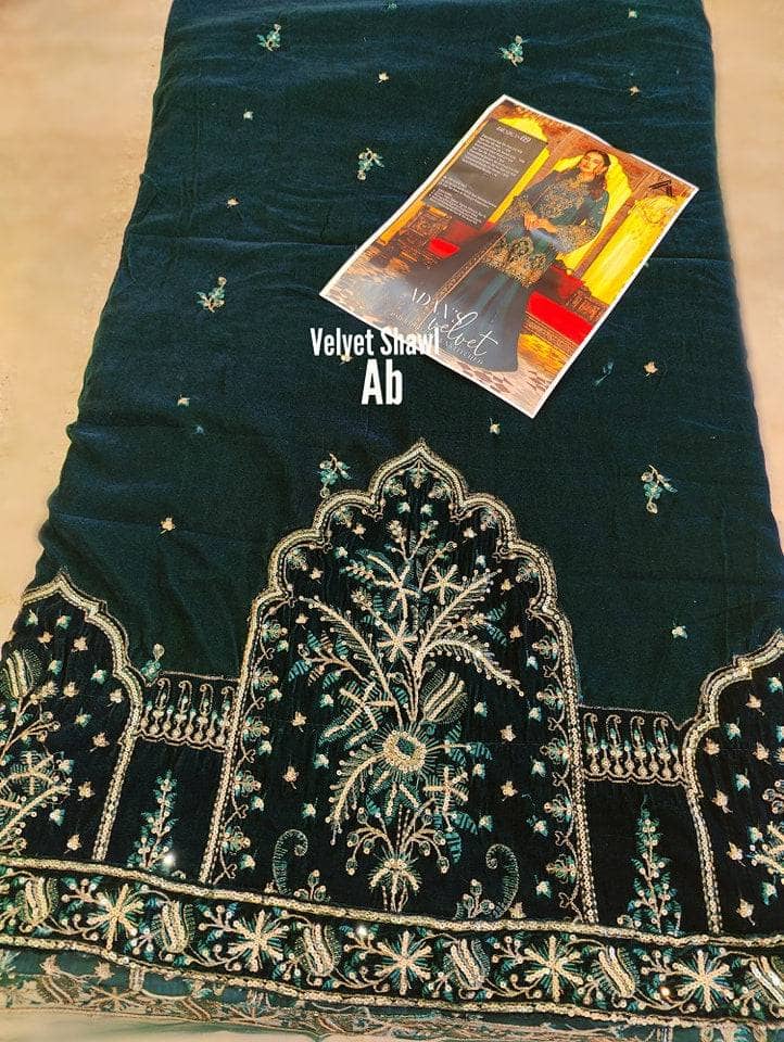 img_adans_libas_velvet_22_awwal_boutique