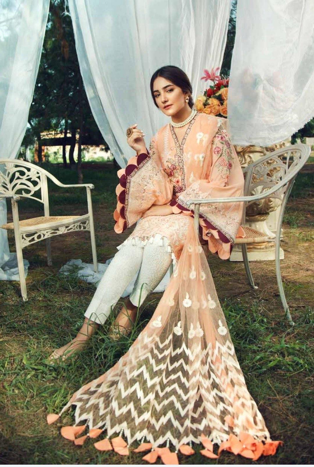 img_adans_libas_la_chantelle_lawn_awwal_boutique