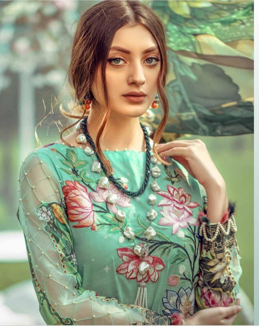 img_adans_libas_floral_fantasy_lawn_2020_awwal_boutique