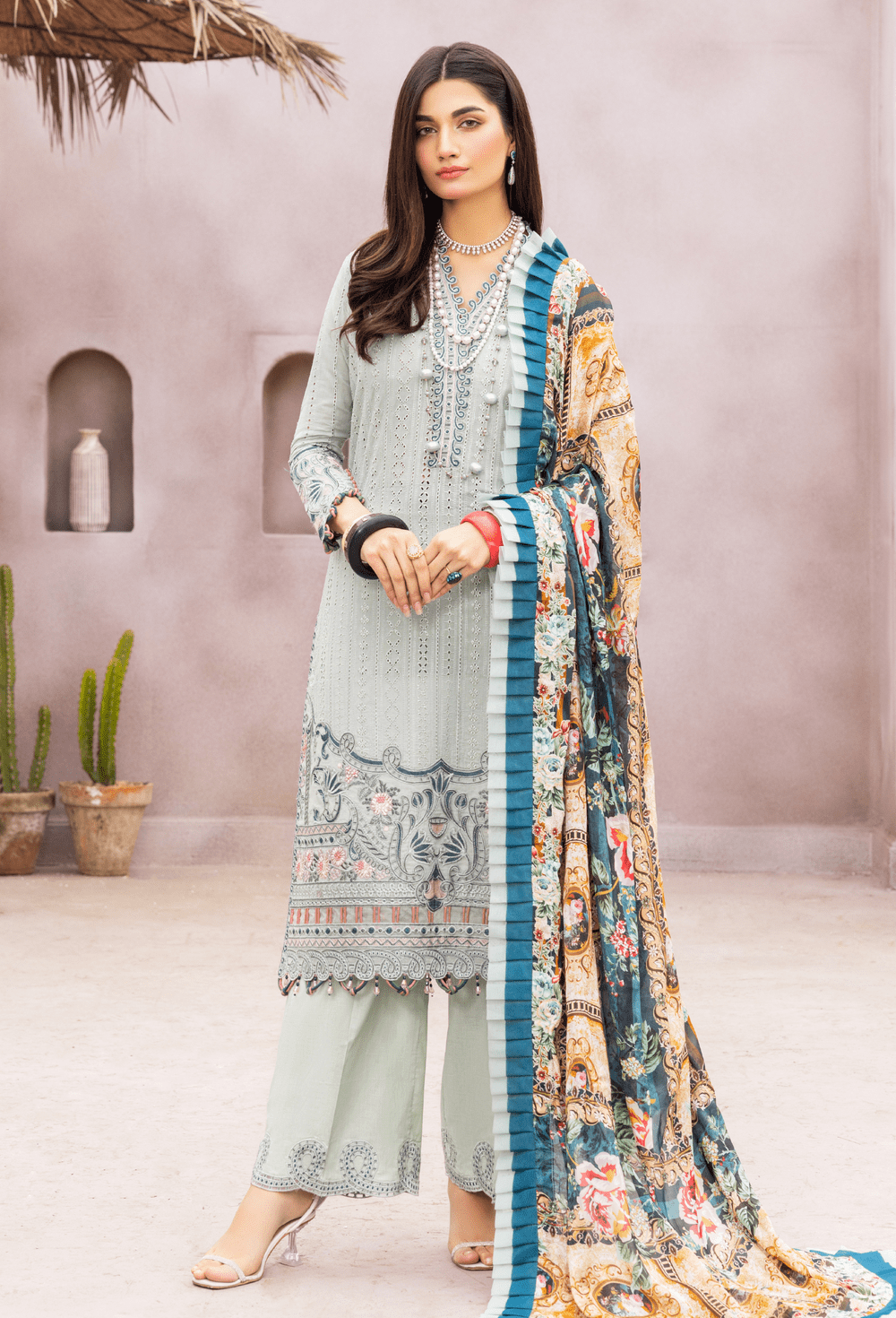 img_adans_libas_luxuriate_awwL_boutique