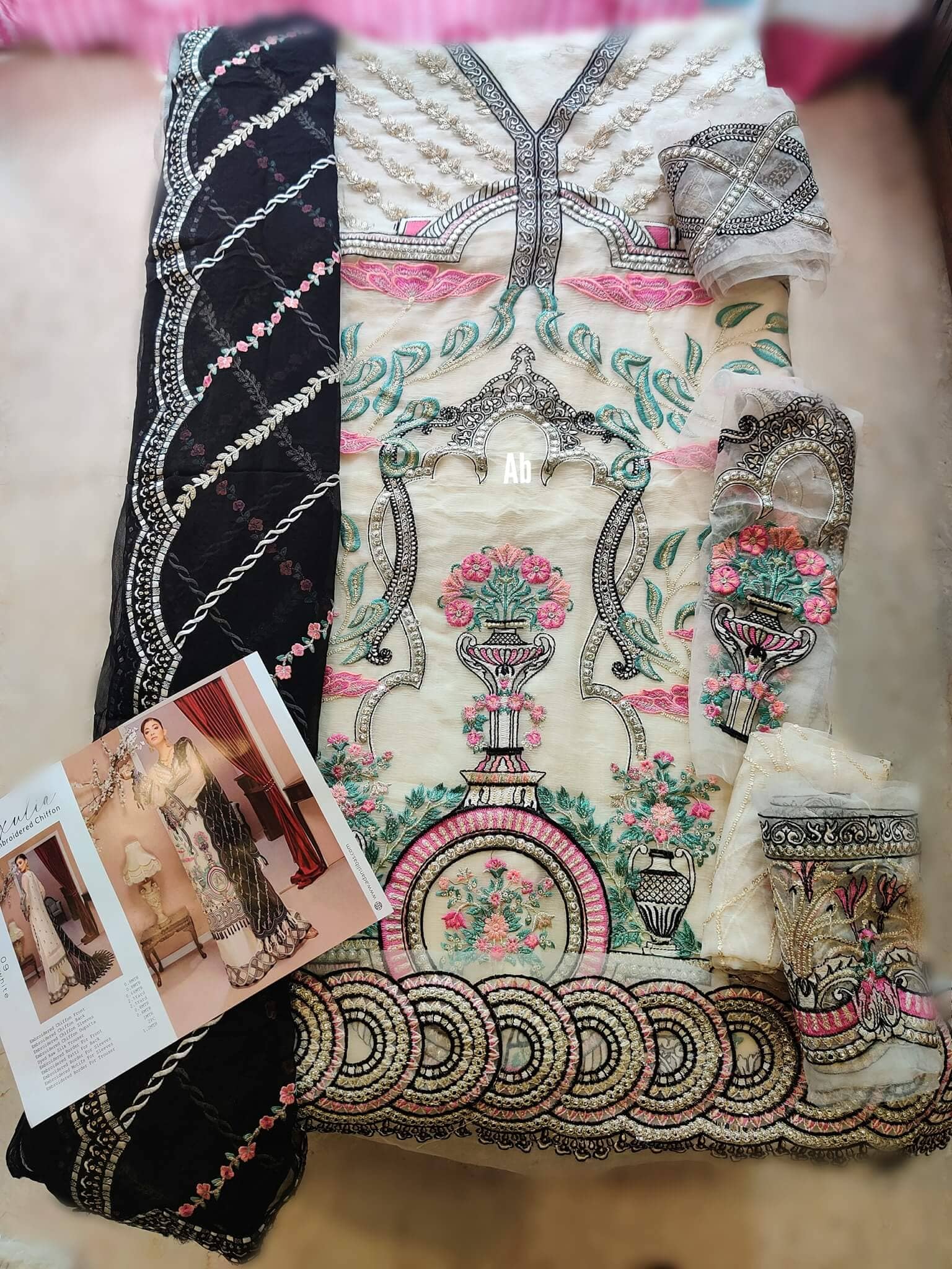 img_open_pics_adans_libas_luxulia_chiffon_awwal_boutique
