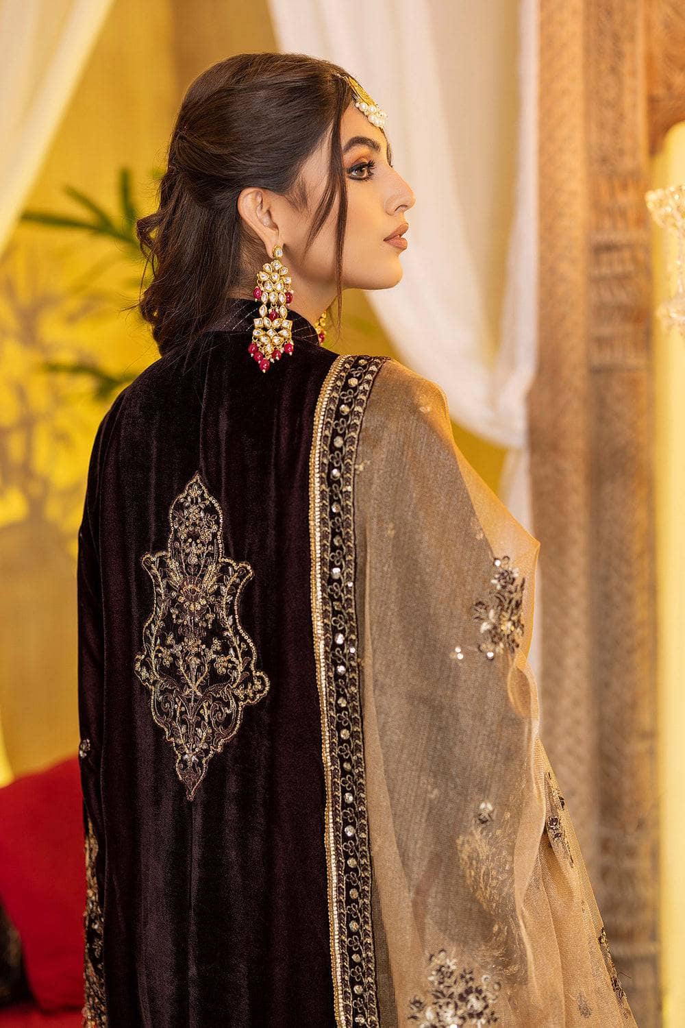 img_adans_libas_velvet_awwal_boutique