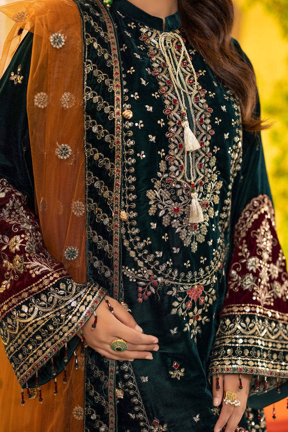 img_adans_libas_velvet_awwal_boutique