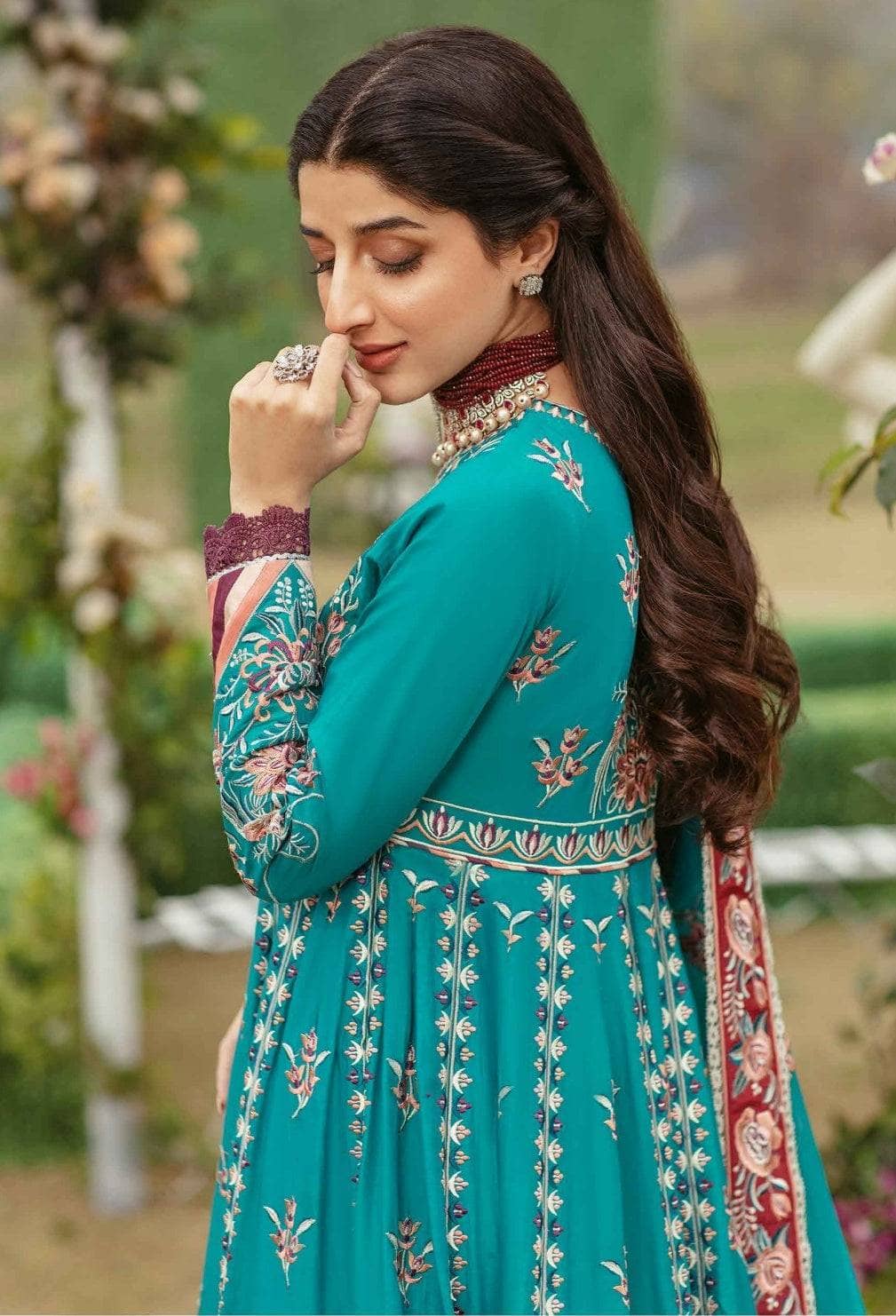 img_afrozeh_lawn_awwal_boutique