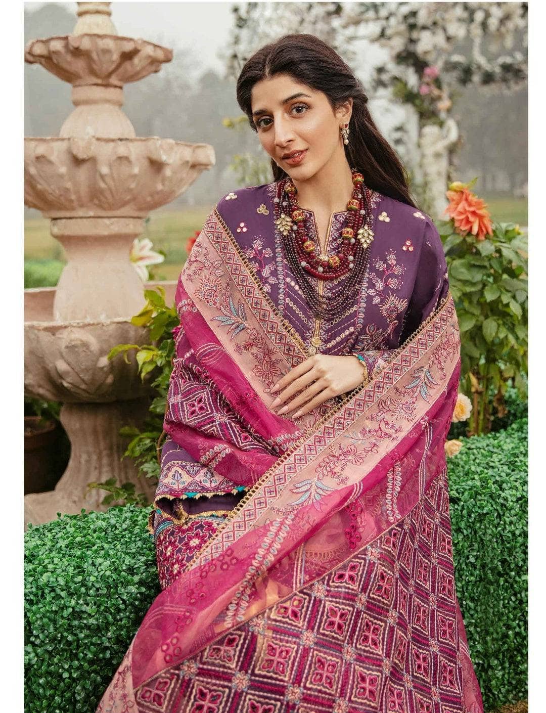 img_afrozeh_lawn_awwal_boutique