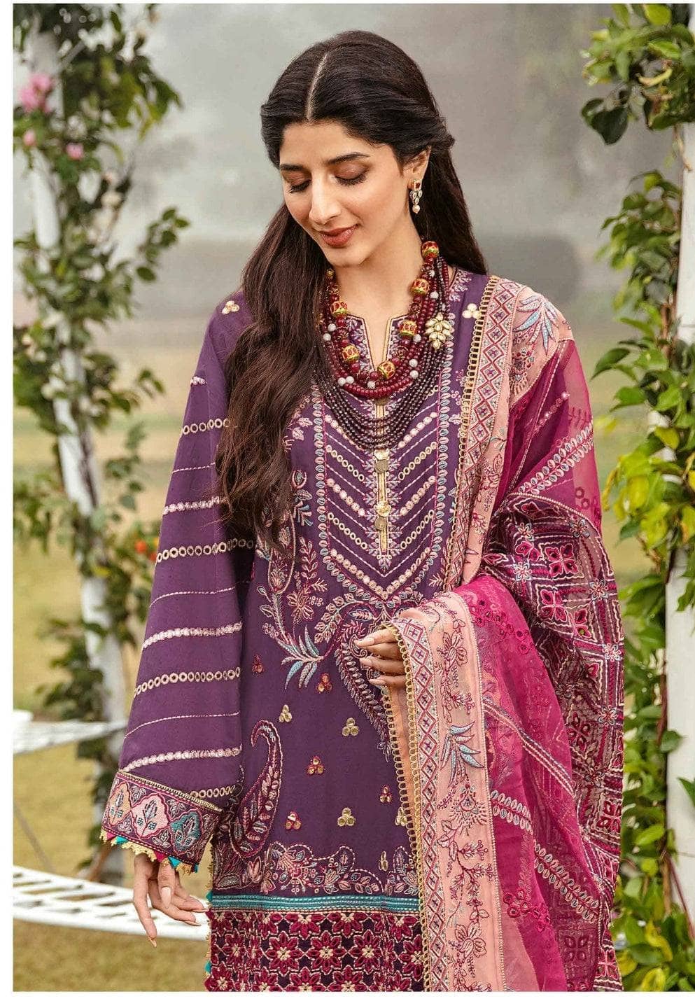 img_afrozeh_lawn_awwal_boutique