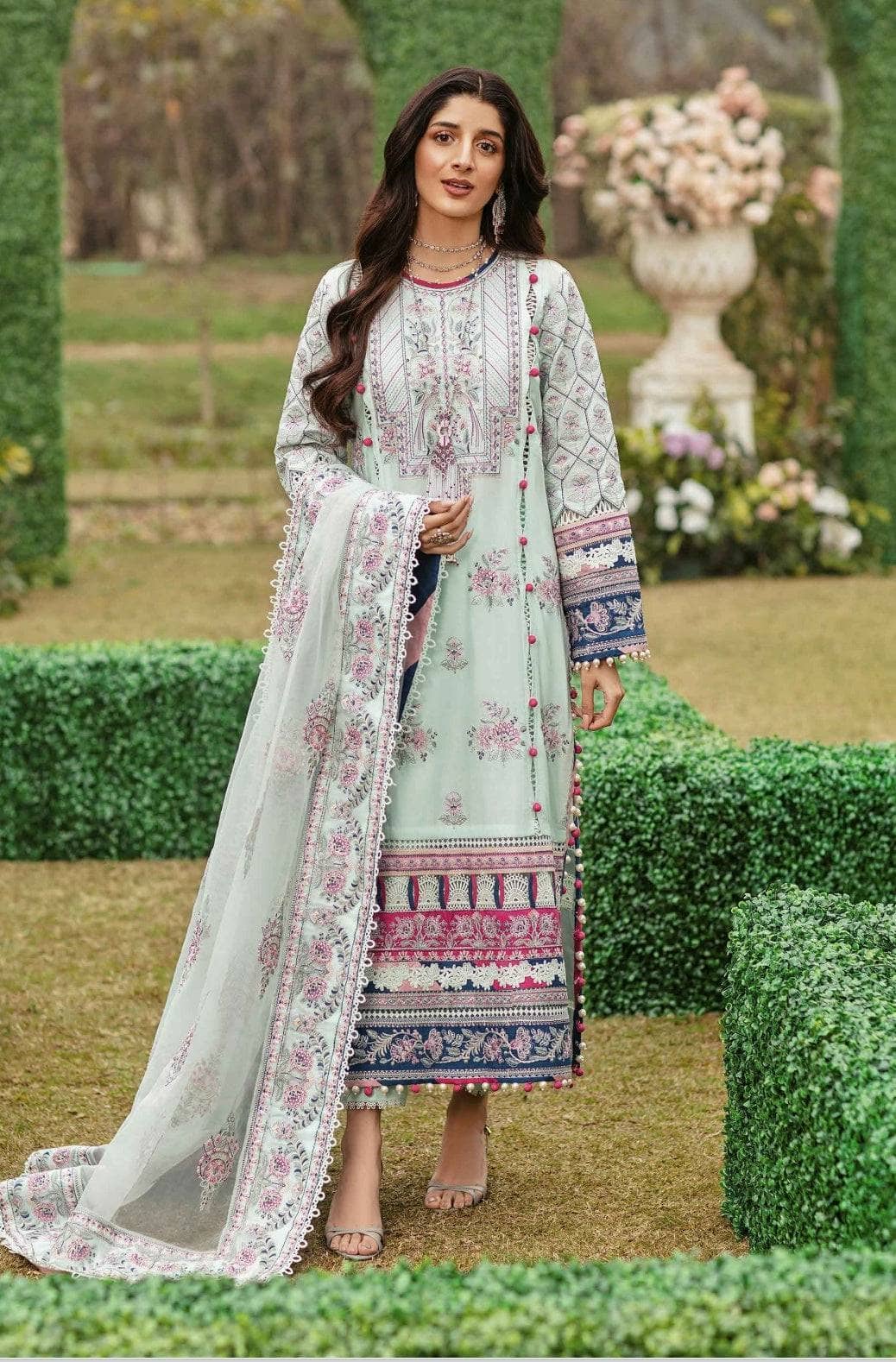 img_afrozeh_lawn_awwal_boutique