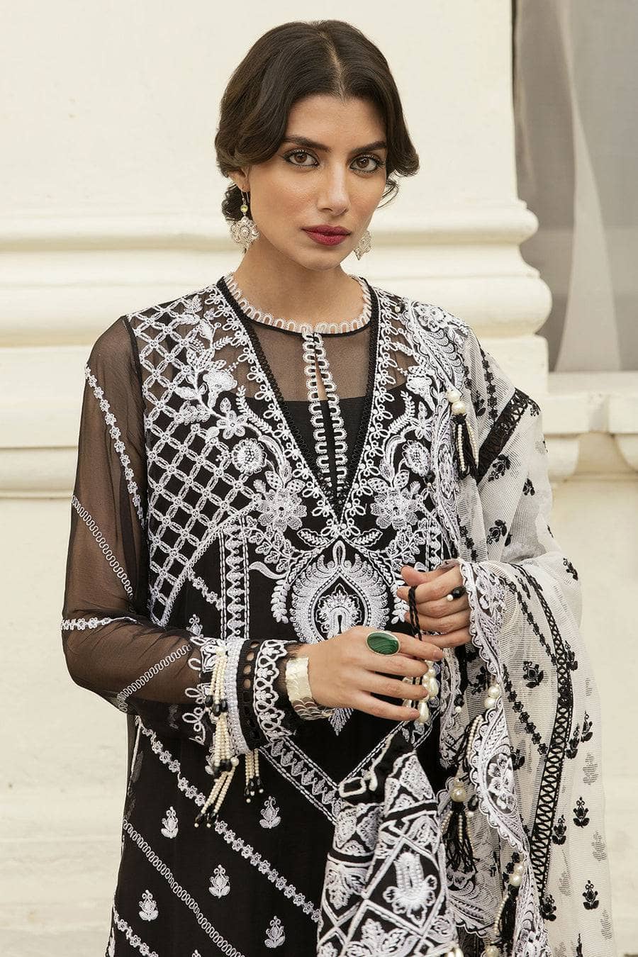 Img_afrozeh_dhoop_kinarey_awwal_boutique