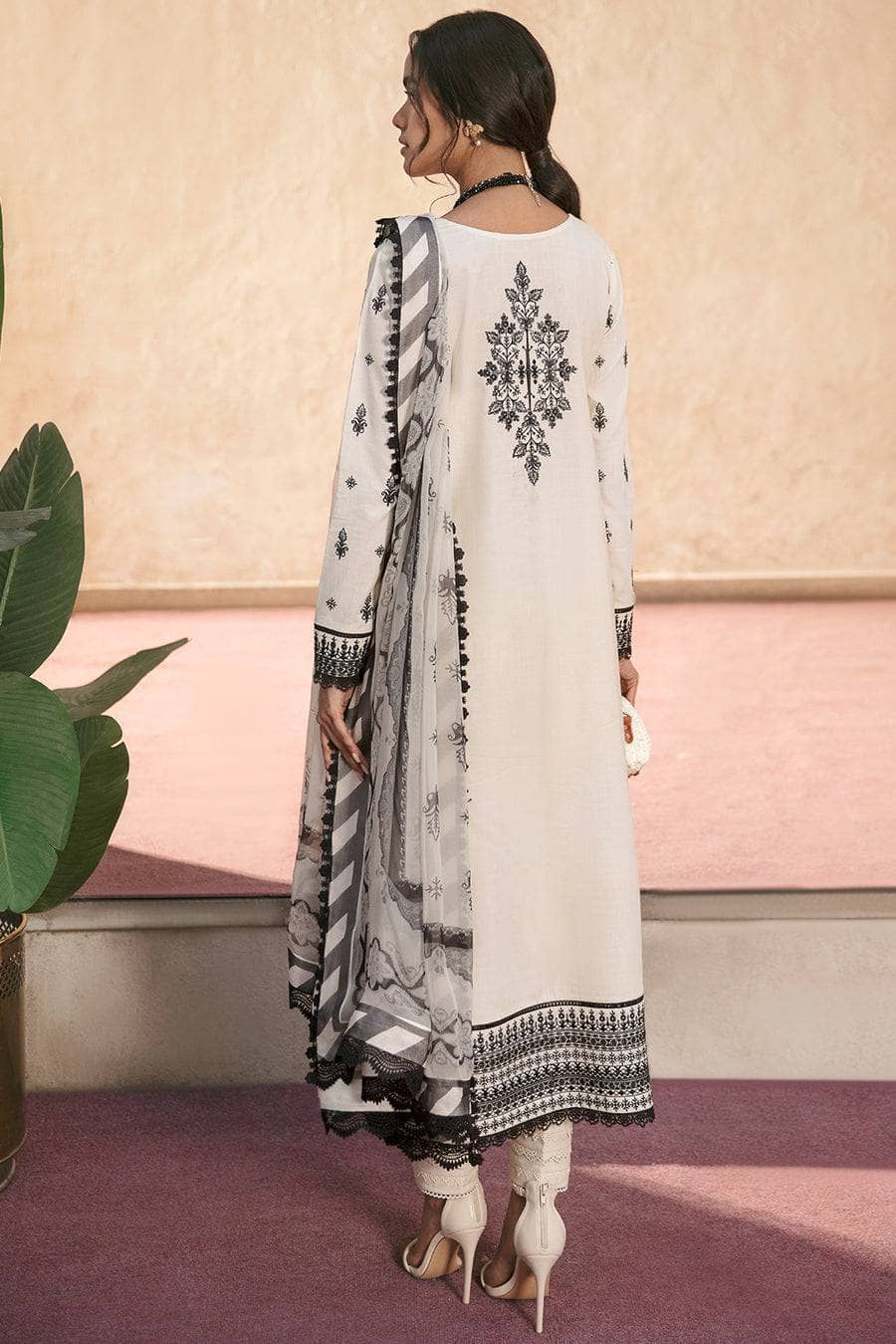 img_afrozeh_lamhay_lawn_23_awwal_boutique