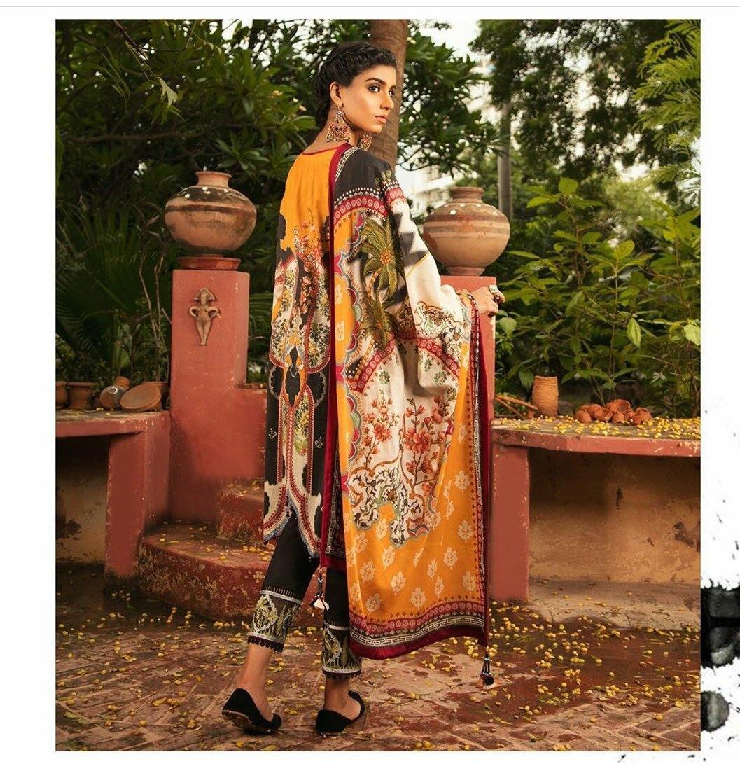 img_afsaneh_lawn_2020_awwal_boutique