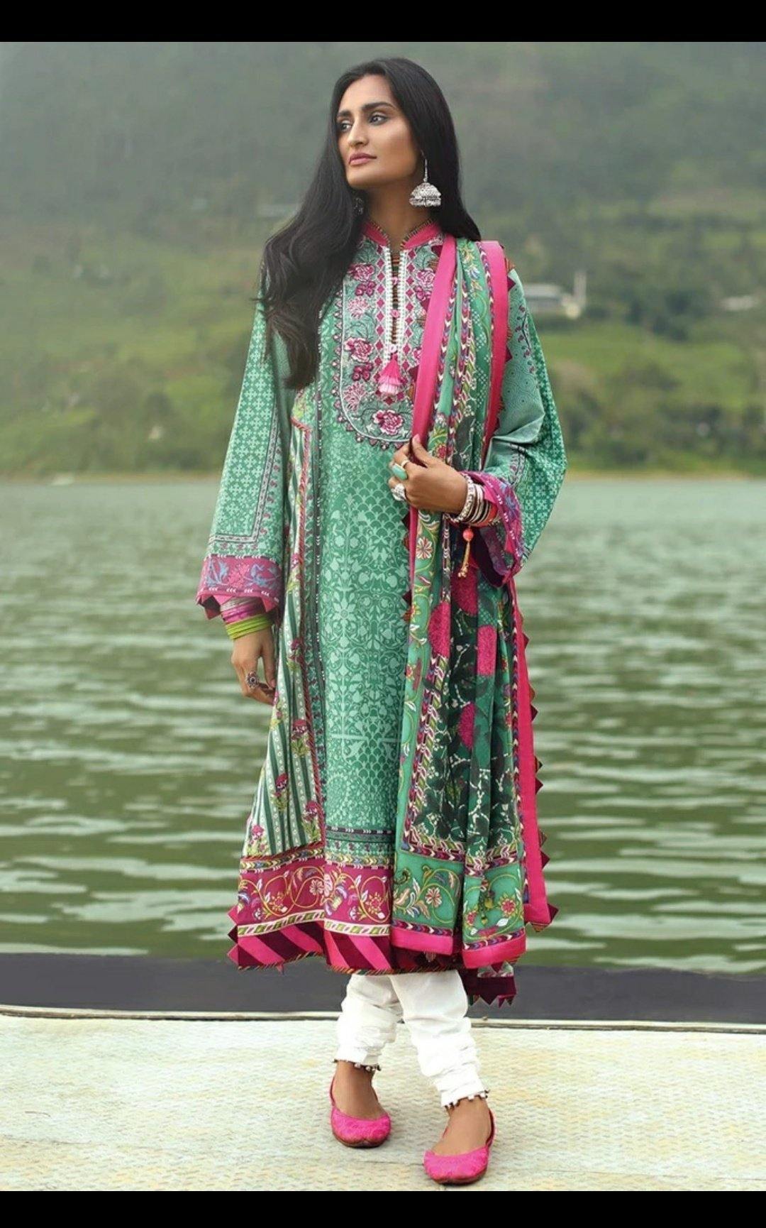 img_afsaneh_summer_collection_awwal_boutique