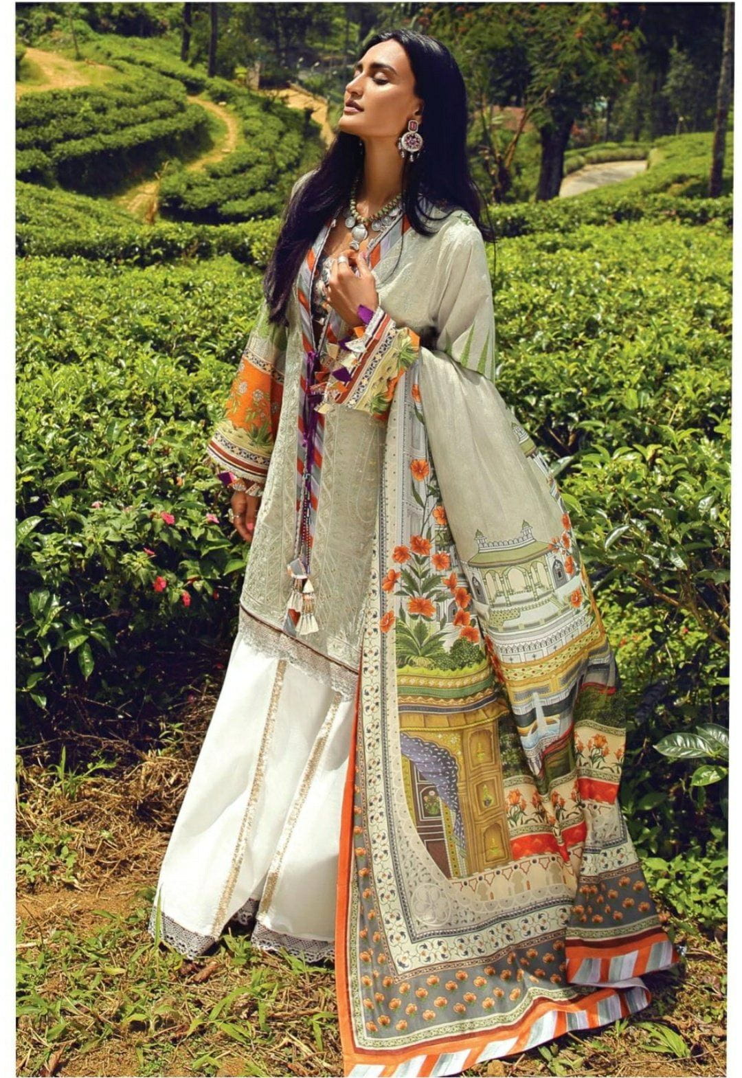 img_afsaneh_summer_collection_awwal_boutique