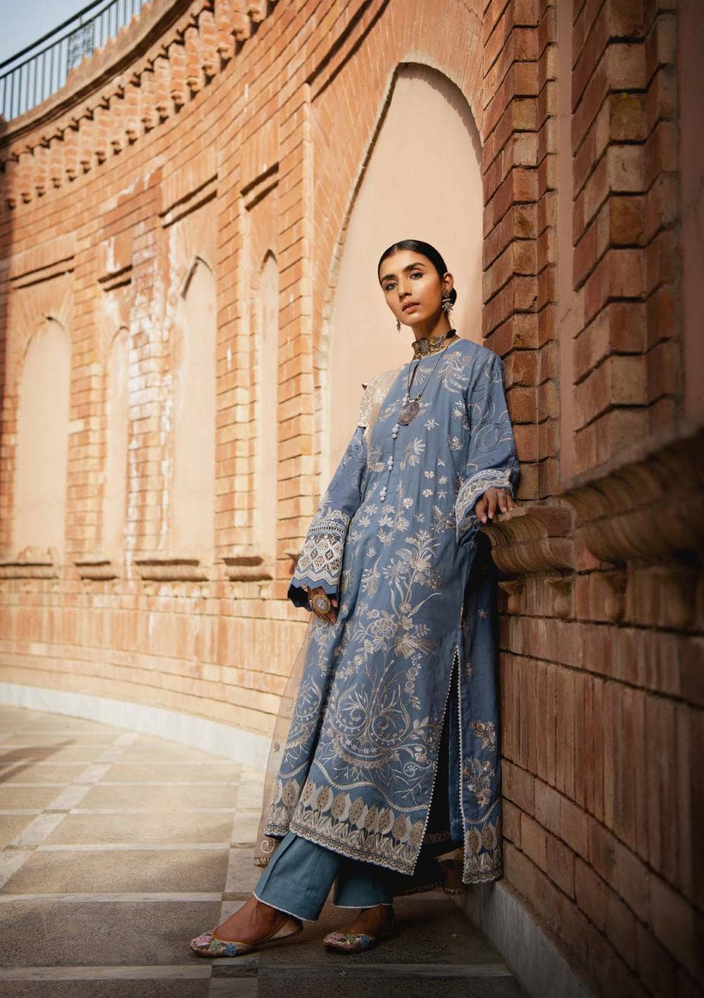 img_aik_atelier_lawn_vol_2_awwal_boutique