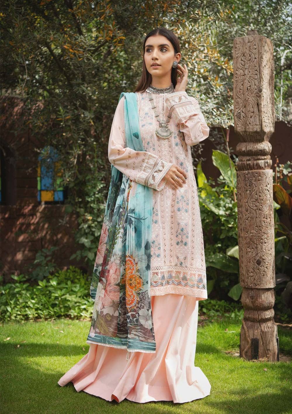 img_aik_atelier_lawn_vol_2_awwal_boutique