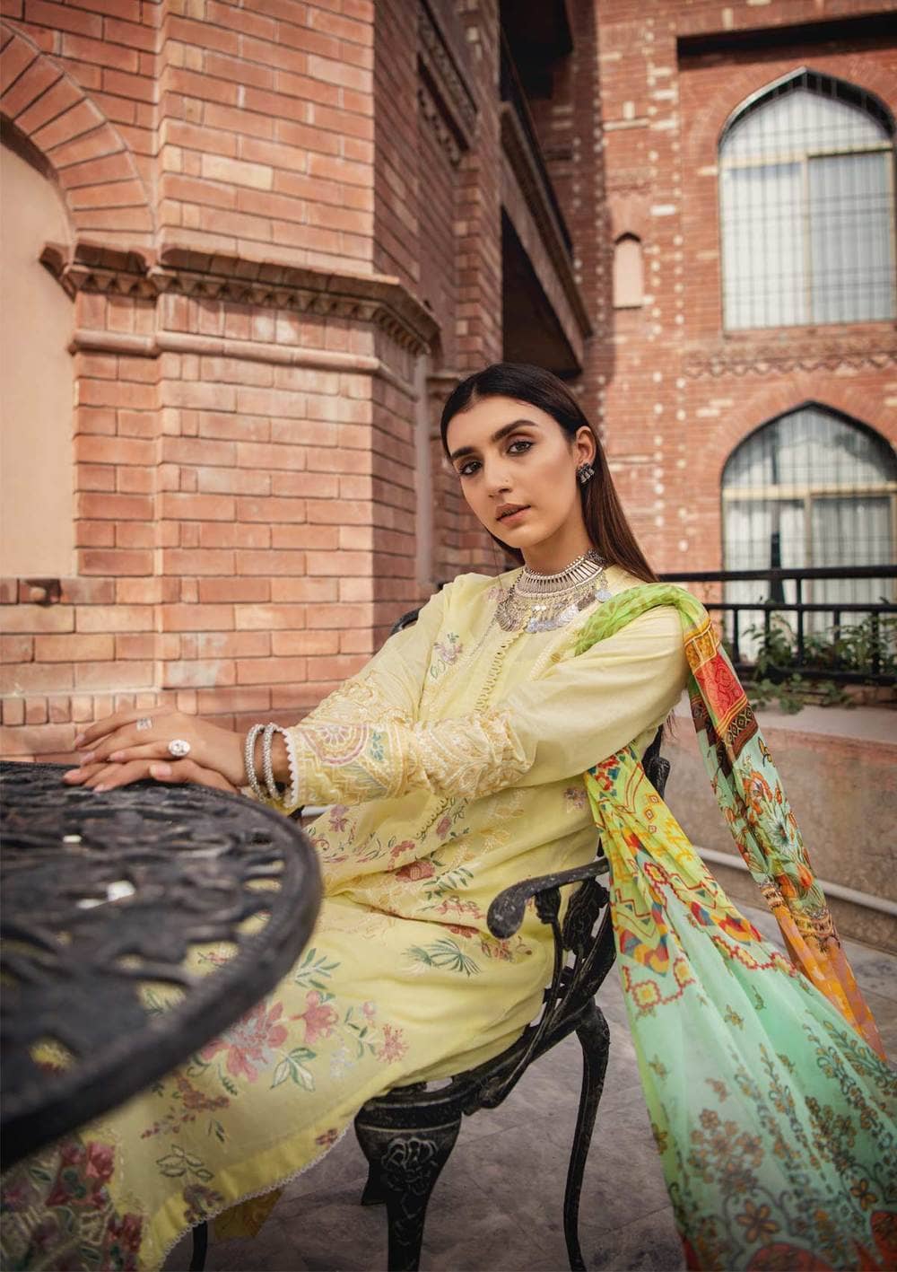 img_aik_atelier_lawn_vol_2_awwal_boutique