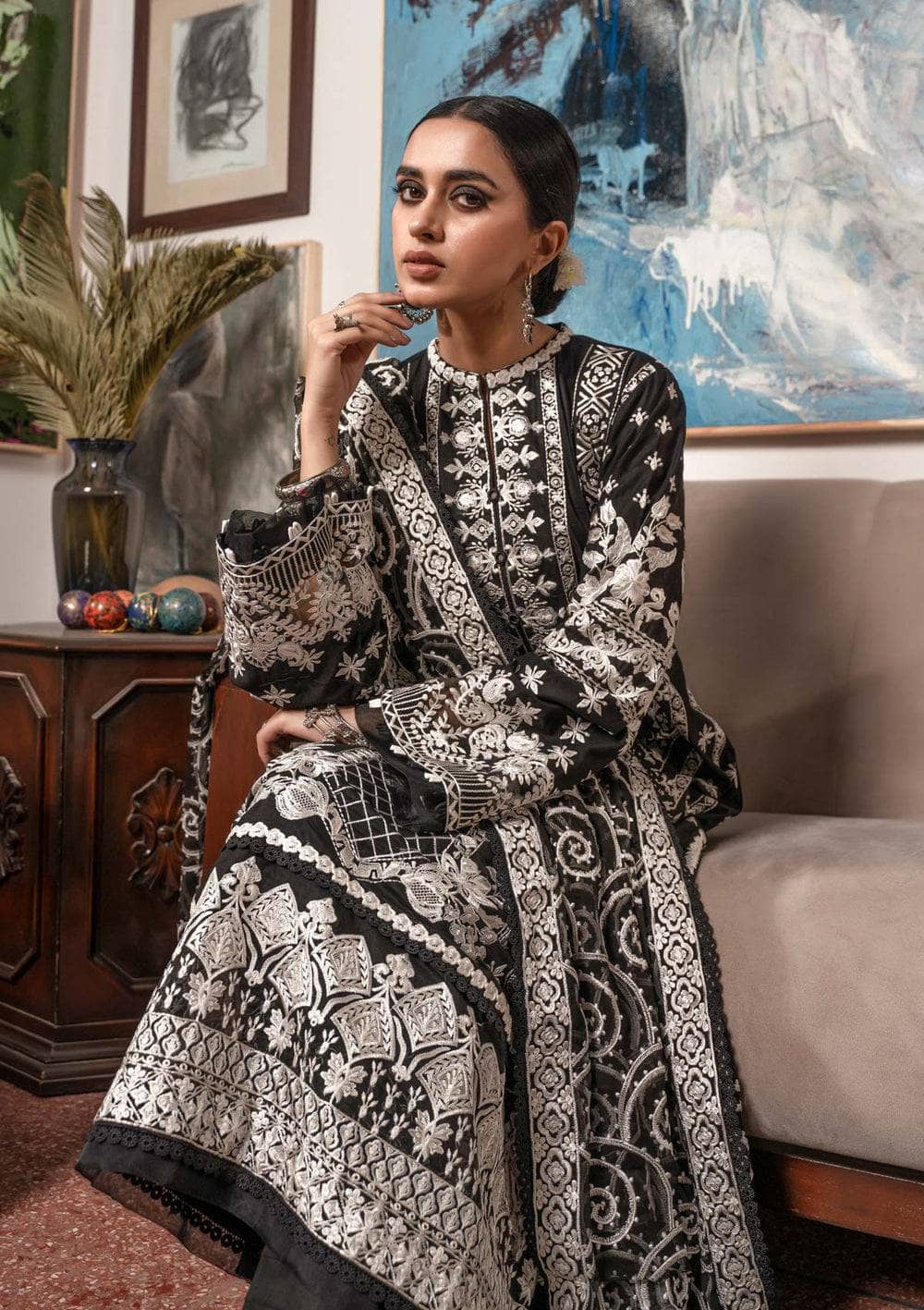 img_aik_dareeche_lawn_vol_3_awwal_boutique