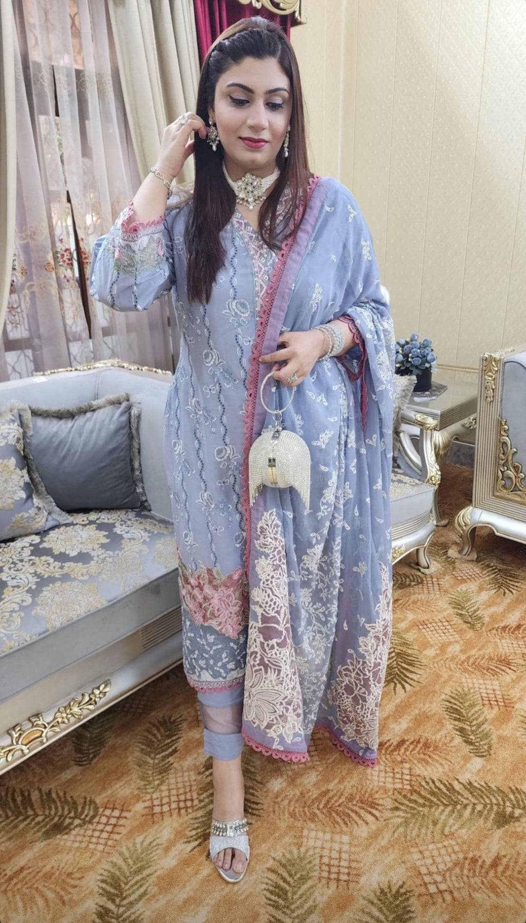 img_ajr_lawn_23_awwal_boutique