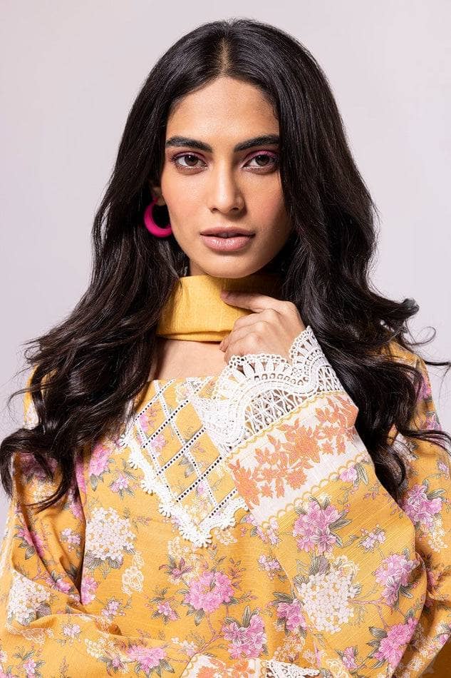 img_khaadi_winter_22_awwal_boutique