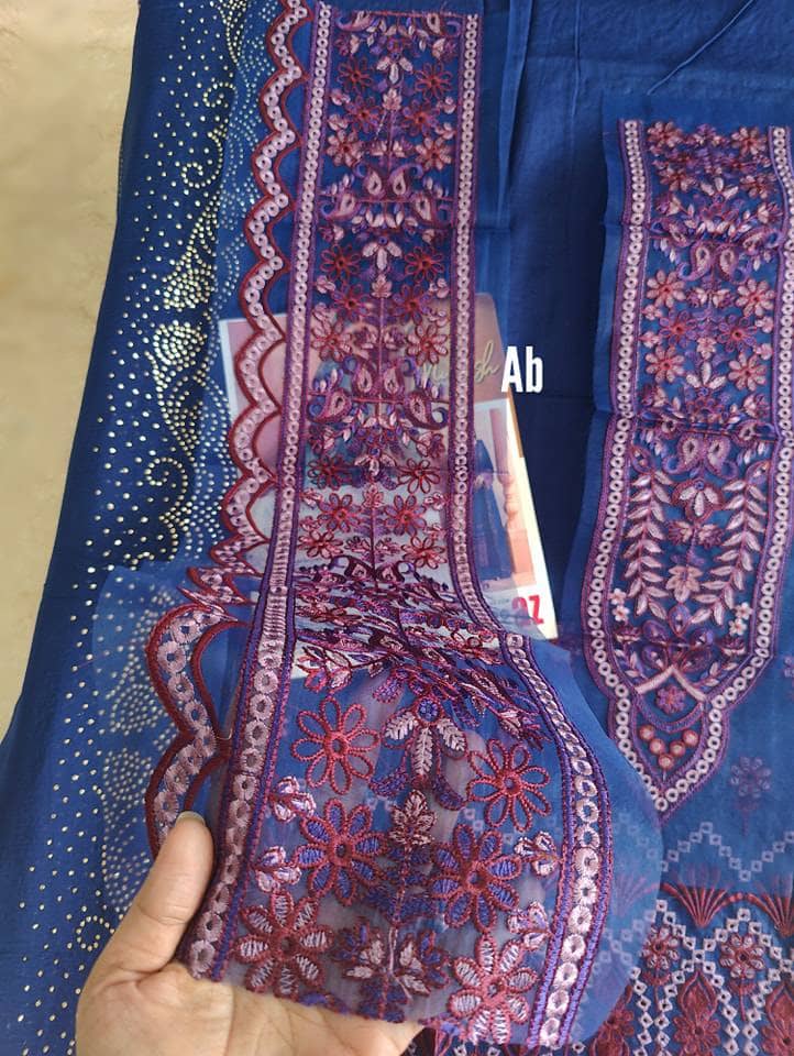 img_al_zohaib_mukesh_chikankari_awwal_boutique
