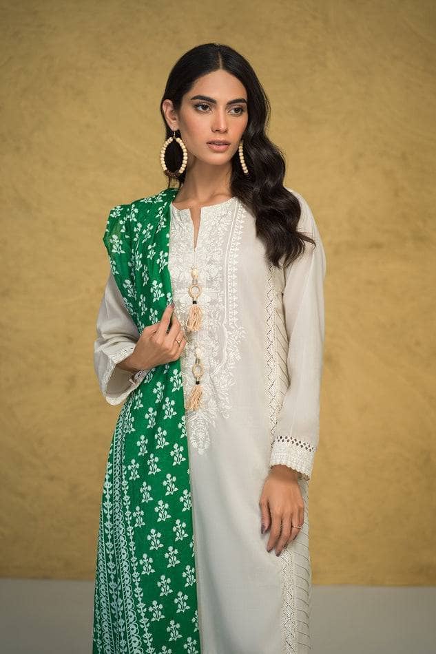 img_khaadi_lawn_22_awwal_boutique