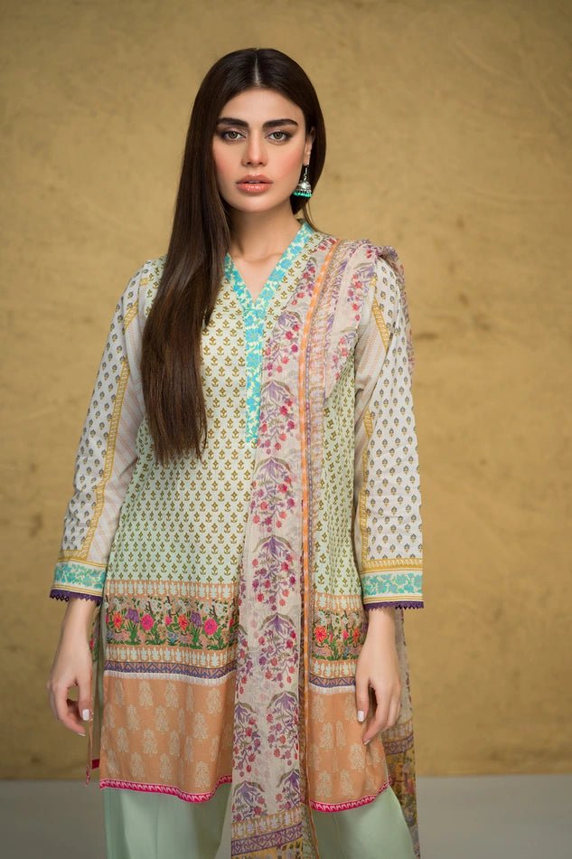 img_khaadi_lawn_22_awwal_boutique