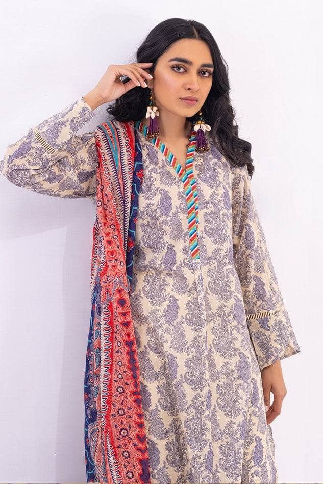 img_khaadi_lawn_22_awwal_boutique