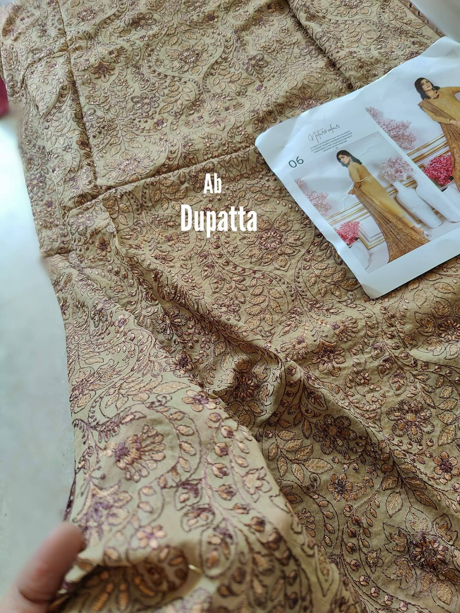 img_open_pic_premium_ch_1_by_alaya_awwal_boutique
