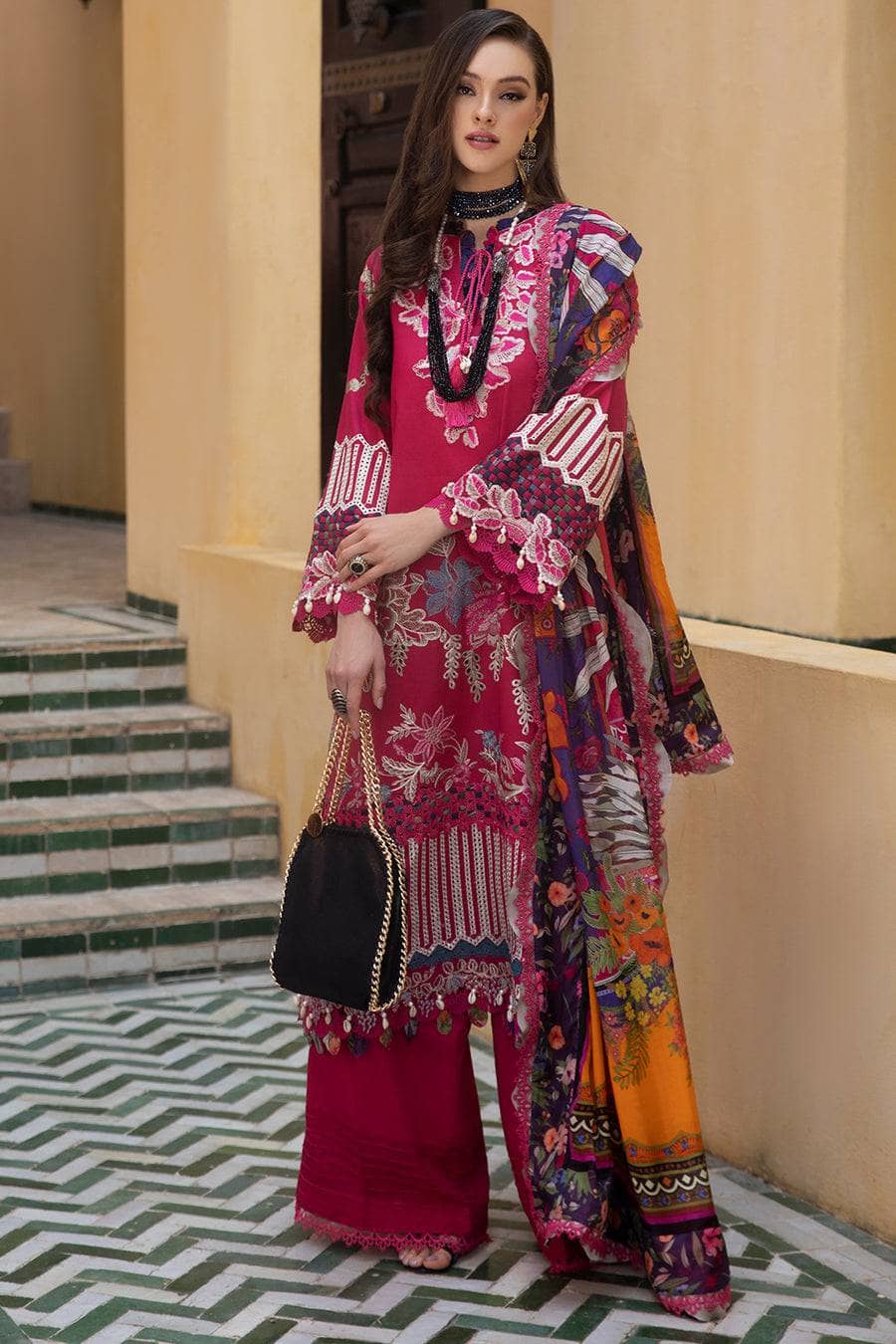 img_moksha_luxury_lawn_by_alif_ajr_couture_awwal_boutique
