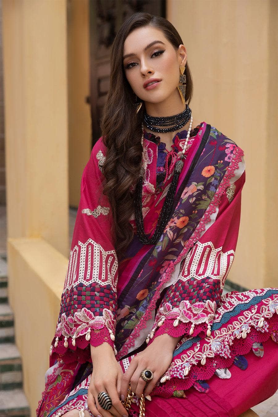 img_moksha_luxury_lawn_by_alif_ajr_couture_awwal_boutique