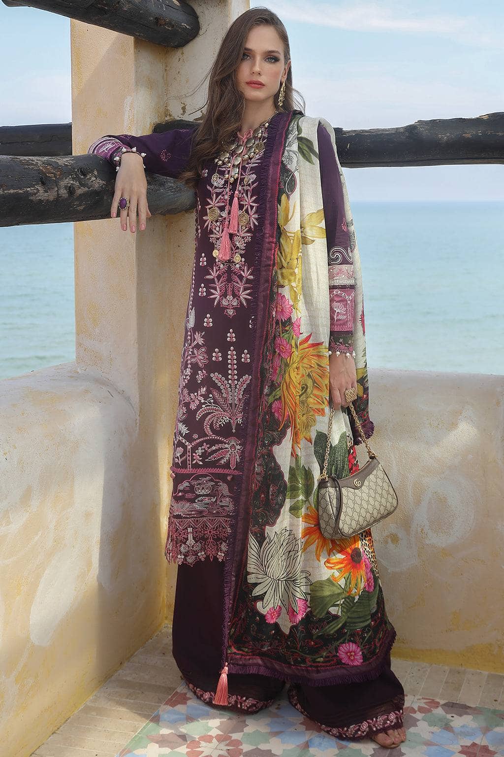 img_moksha_luxury_lawn_by_alif_ajr_couture_awwal_boutique