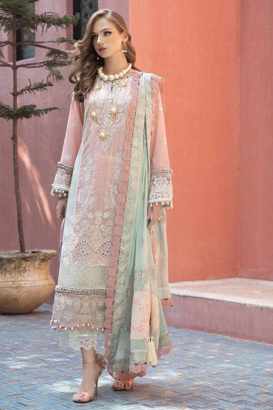 img_moksha_luxury_lawn_by_alif_ajr_couture_awwal_boutique