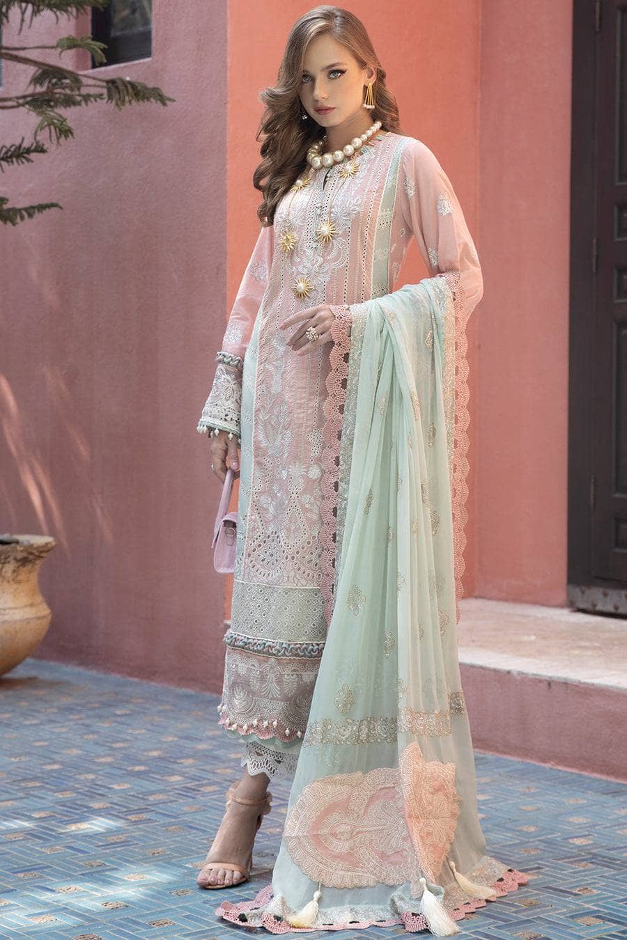 img_moksha_luxury_lawn_by_alif_ajr_couture_awwal_boutique
