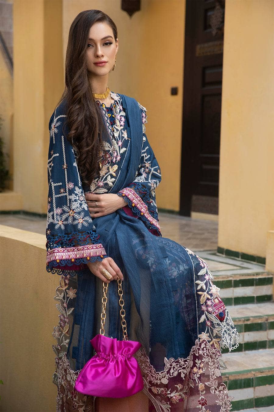 img_moksha_luxury_lawn_by_alif_ajr_couture_awwal_boutique