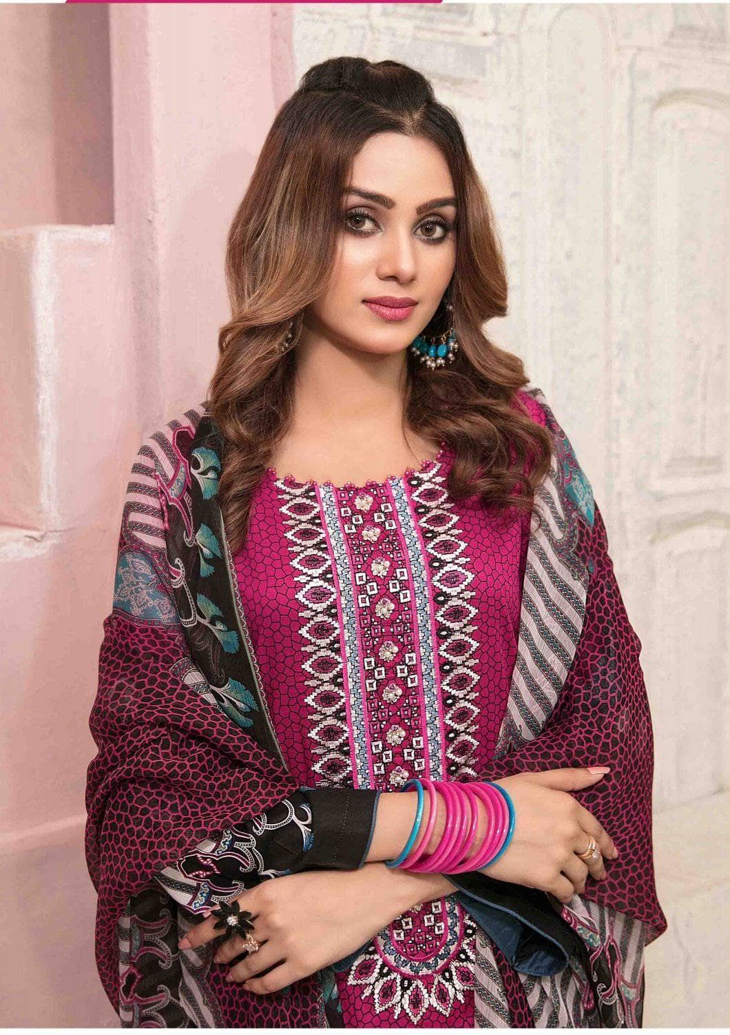 img_amna_sohail_by_tawakkal_lawn_2021_awwal_boutique