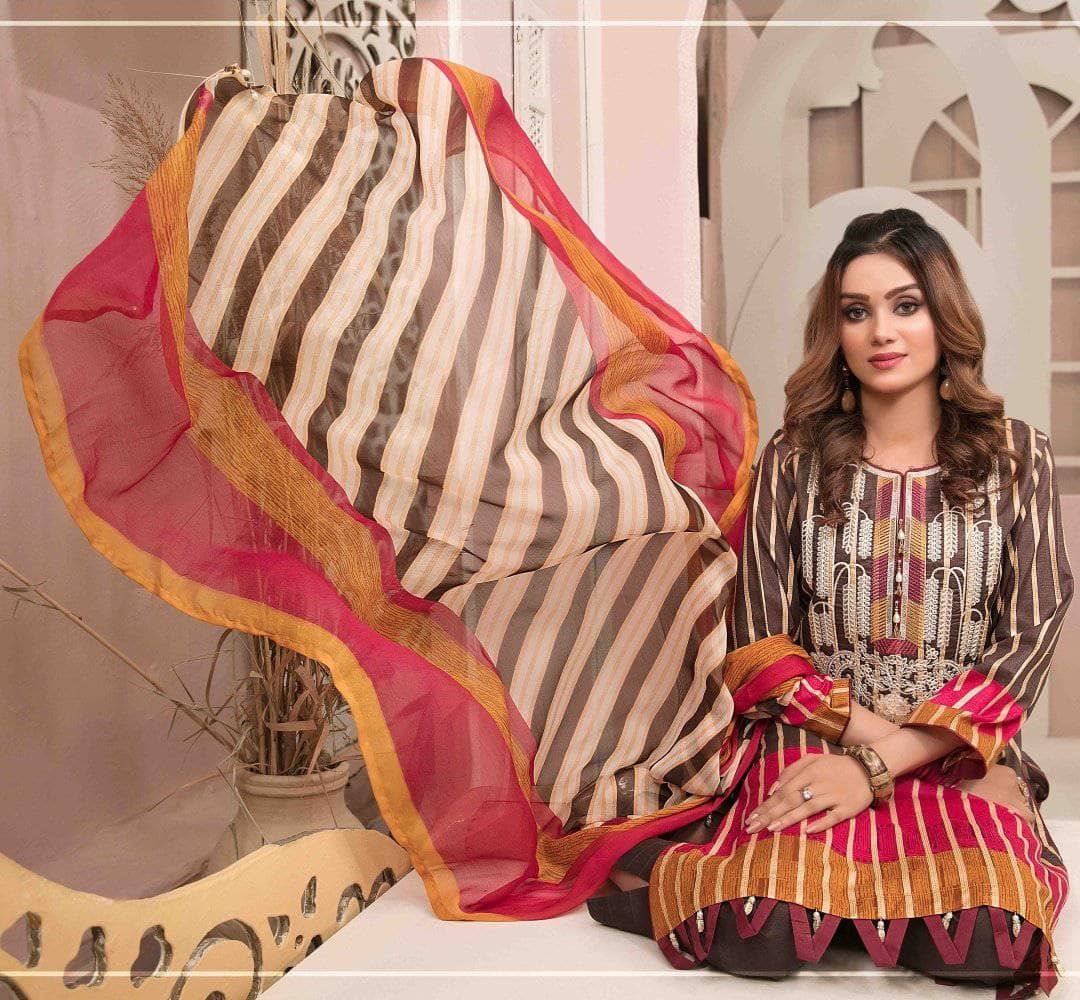 img_amna_sohail_by_tawakkal_lawn_2021_awwal_boutique