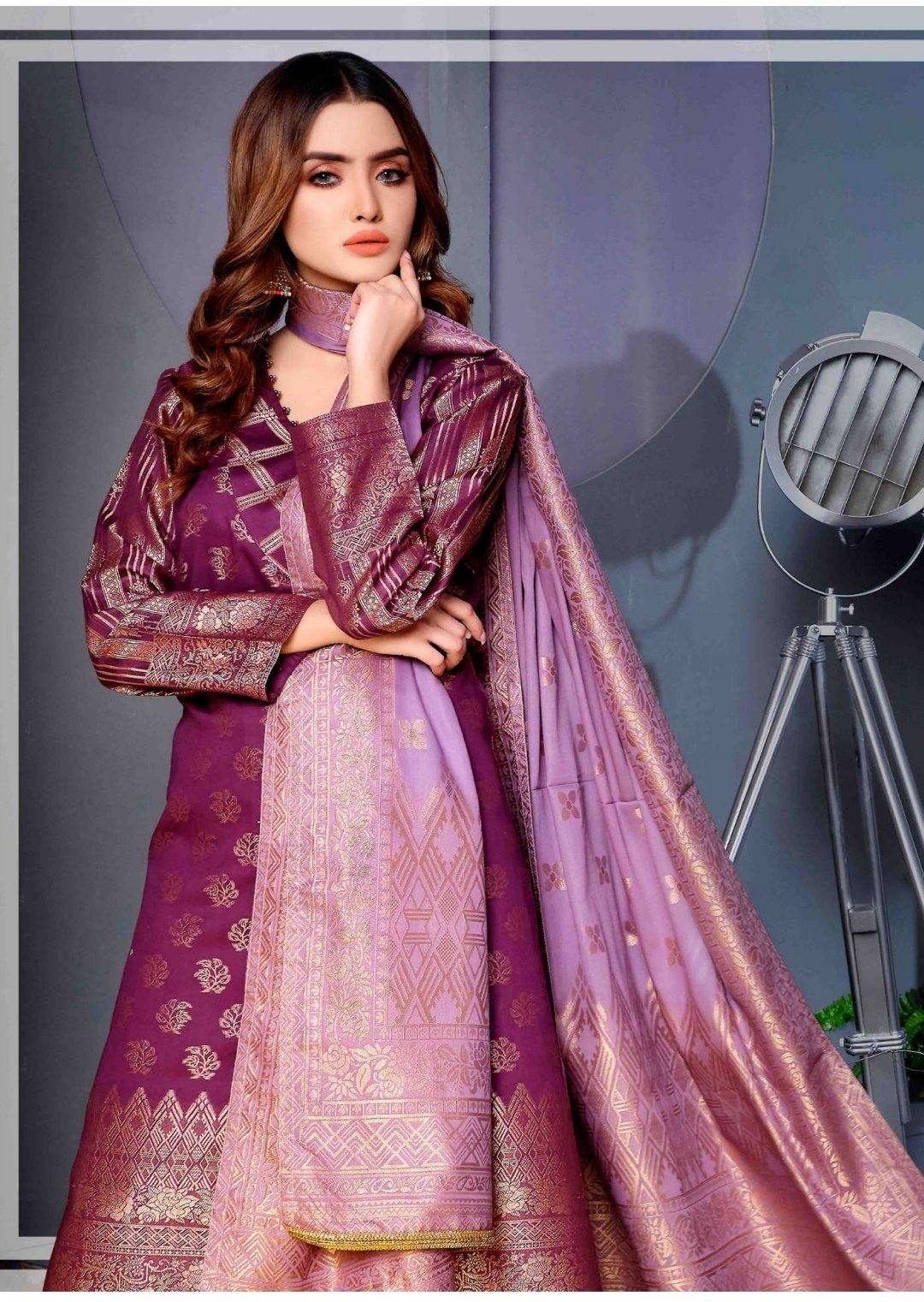 img_amna_sohail_cambric_banarsi_collection_awwal_boutique