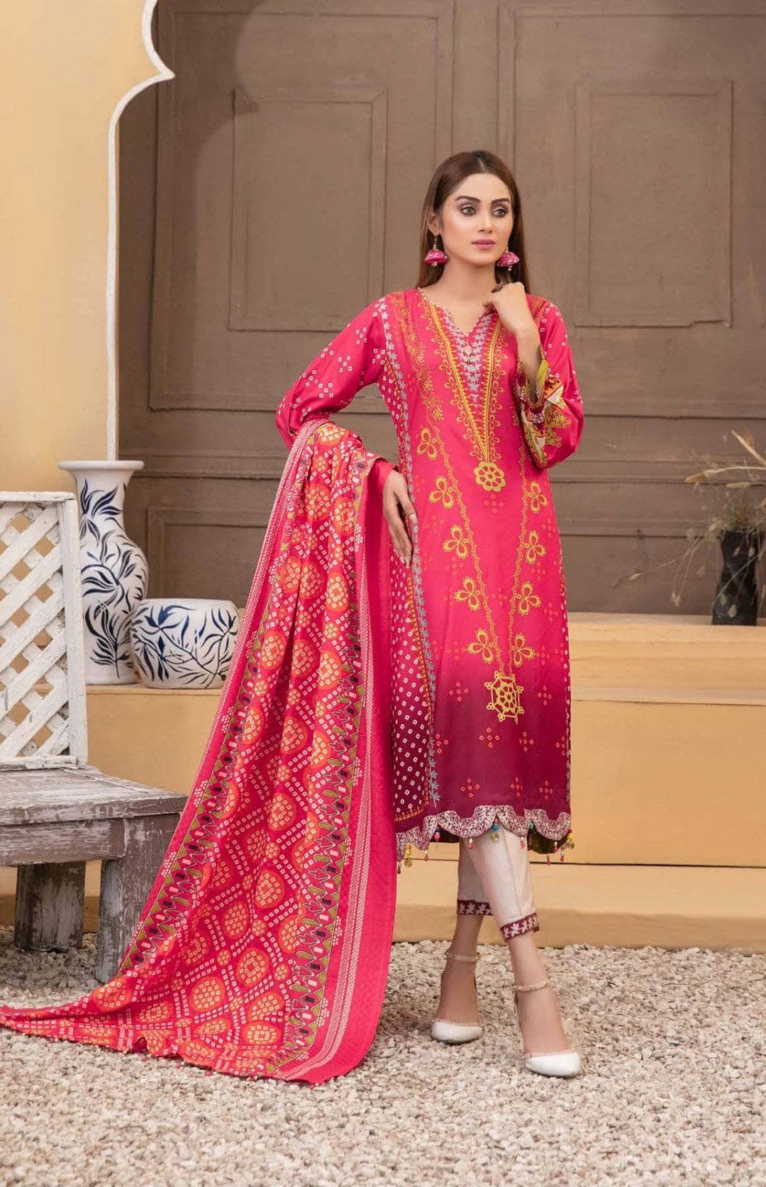img_amna_sohail_naina_linen_awwal_boutique