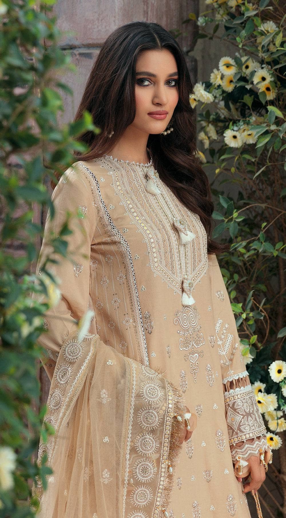 img_anaya_chikankari_lawn_awwal_boutique