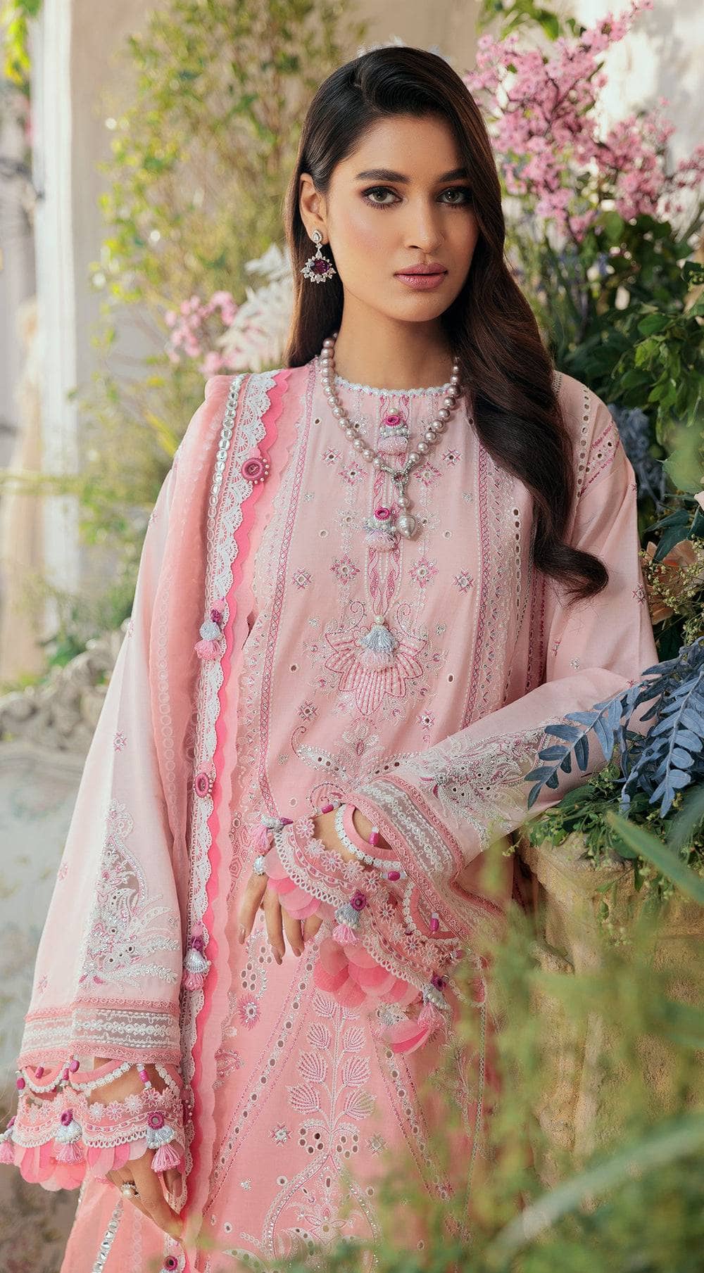 img_anaya_chikankari_lawn_awwal_boutique