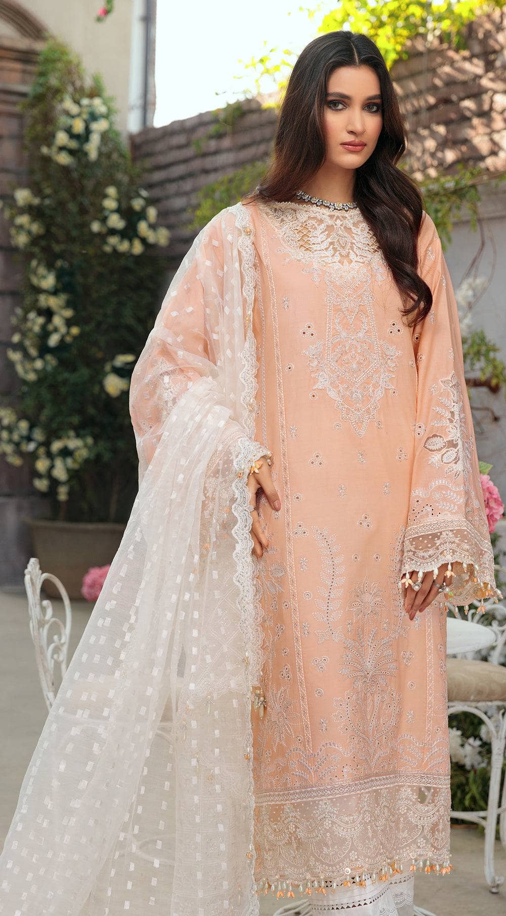 img_anaya_chikankari_lawn_awwal_boutique