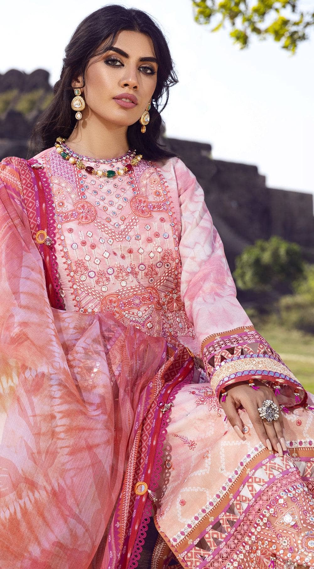 Img_anaya_viva_lawn_22_awwal_boutique