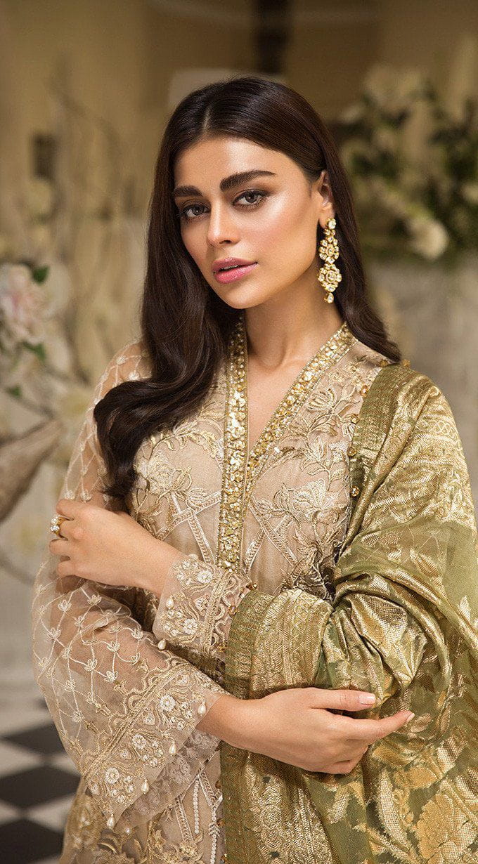 Anaya by Kiran Chaudhry – La Belle Soiree Festive Collection 2019 – Simone