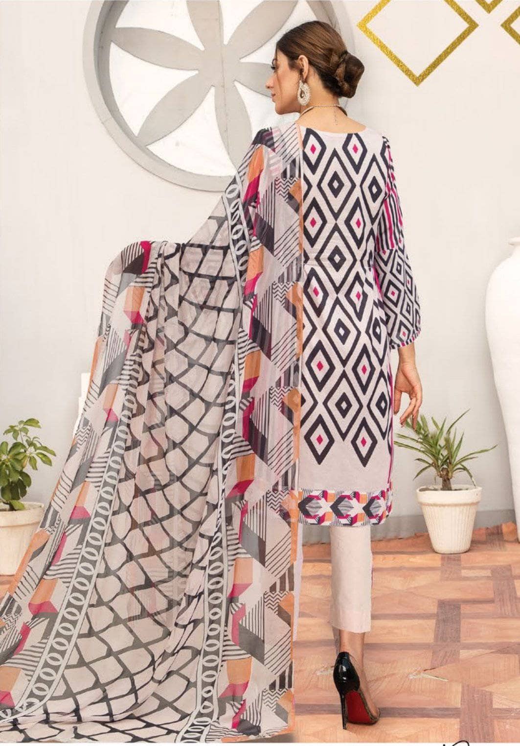 img_anaya_hoor_printed_lawn_2021_awwal_boutique