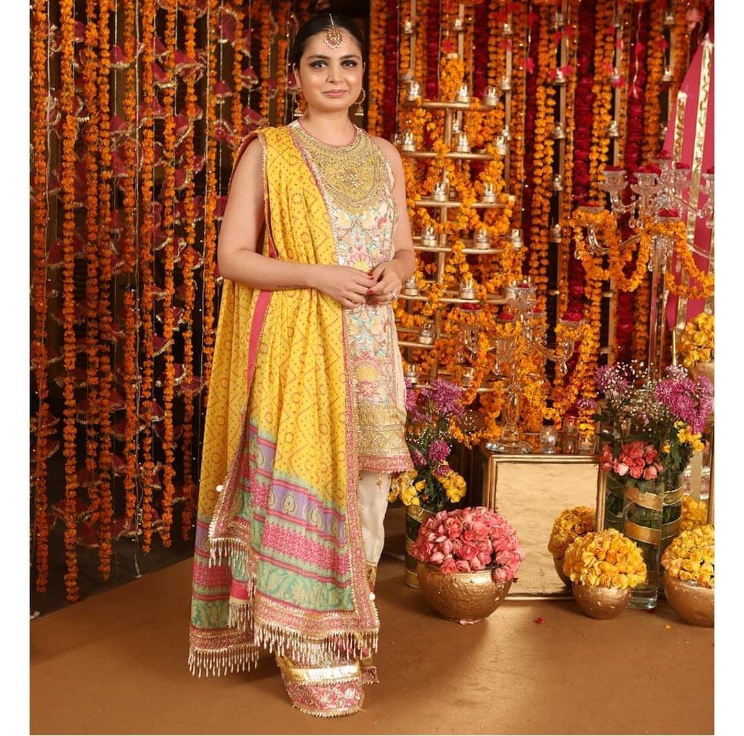 img_spotted_in_kamiar_rokni_wedding_edition_awwal_boutique