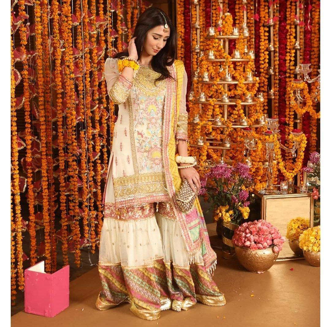 img_spotted_in_kamiar_rokni_wedding_edition_awwal_boutique