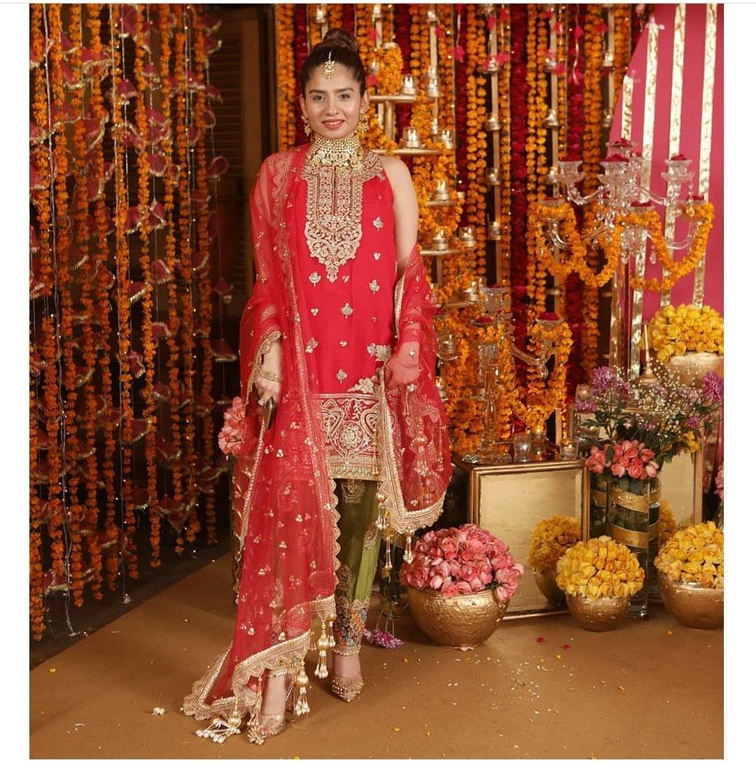 img_spotted_in_kamiar_rokni_wedding_edition_awwal_boutique